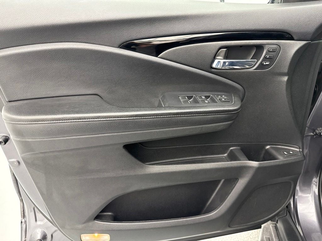 2019 Honda Pilot Touring 8 Passenger