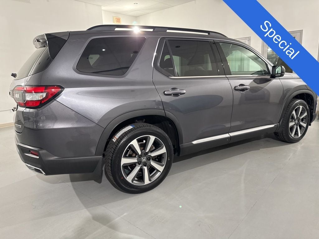 2023 Honda Pilot Touring