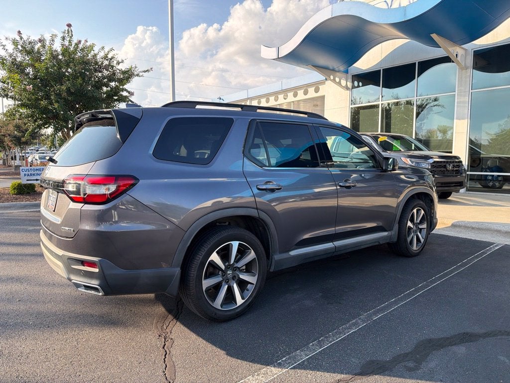 2023 Honda Pilot Touring