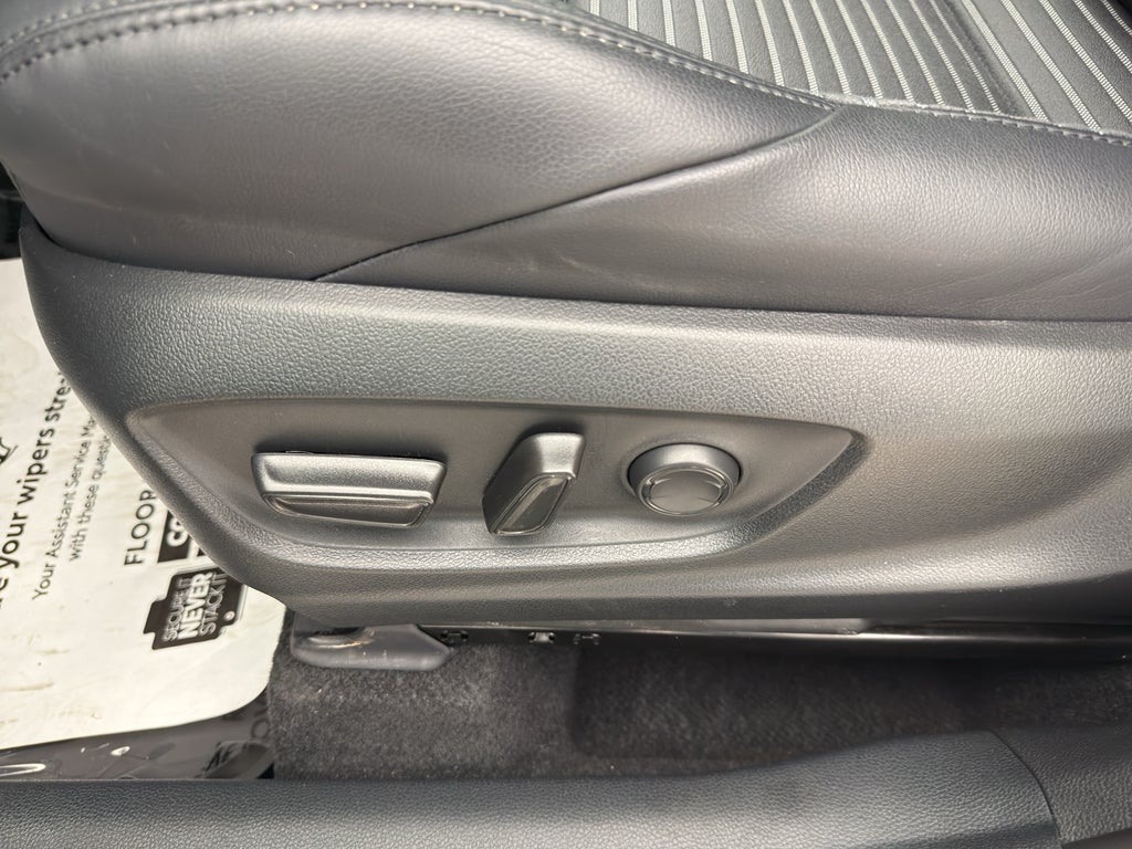 2024 Toyota Corolla Cross Hybrid Hybrid XSE