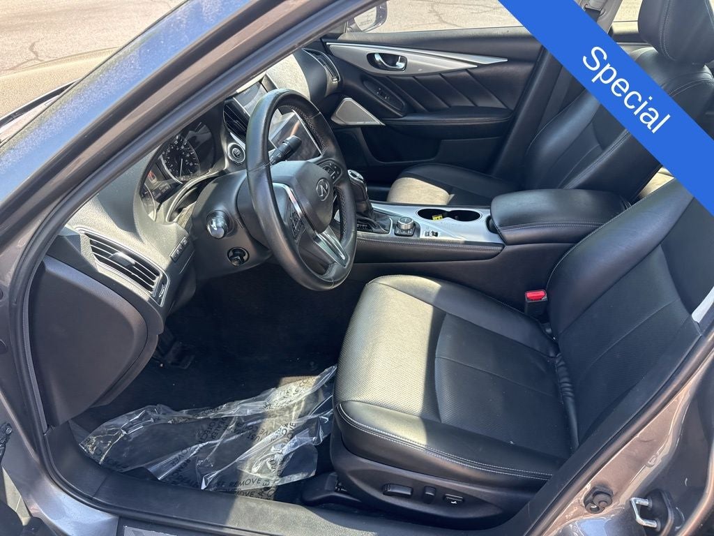 2023 INFINITI Q50 LUXE