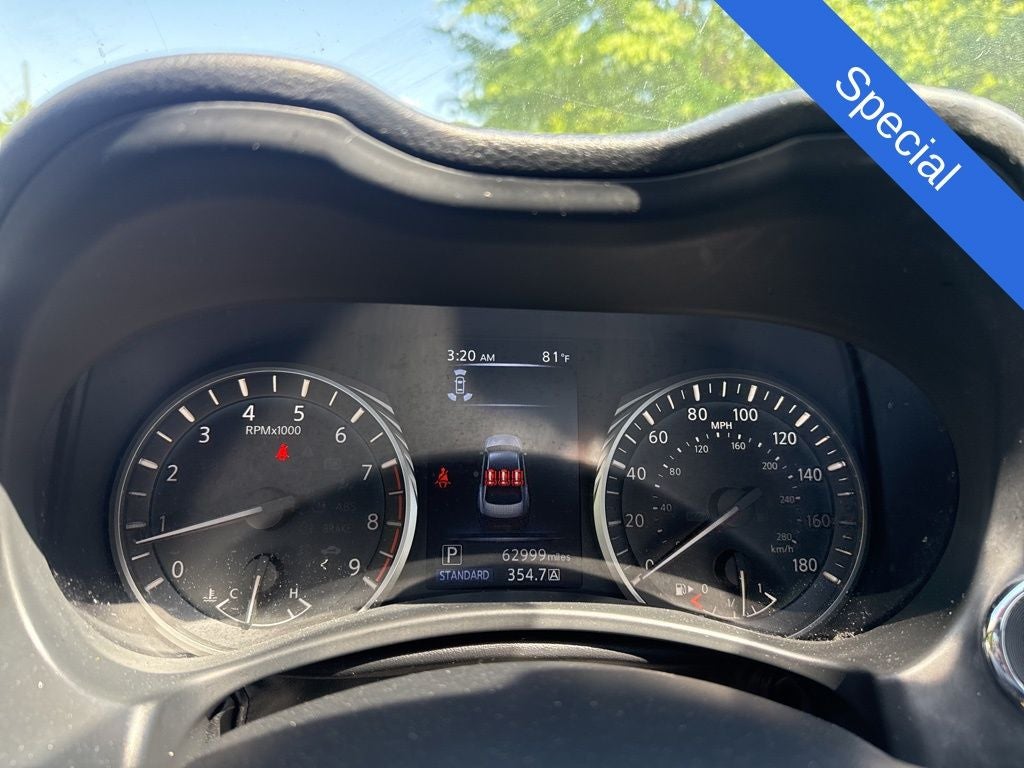 2023 INFINITI Q50 LUXE