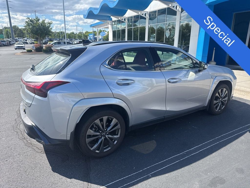 2024 Lexus UX 250h F SPORT Handling