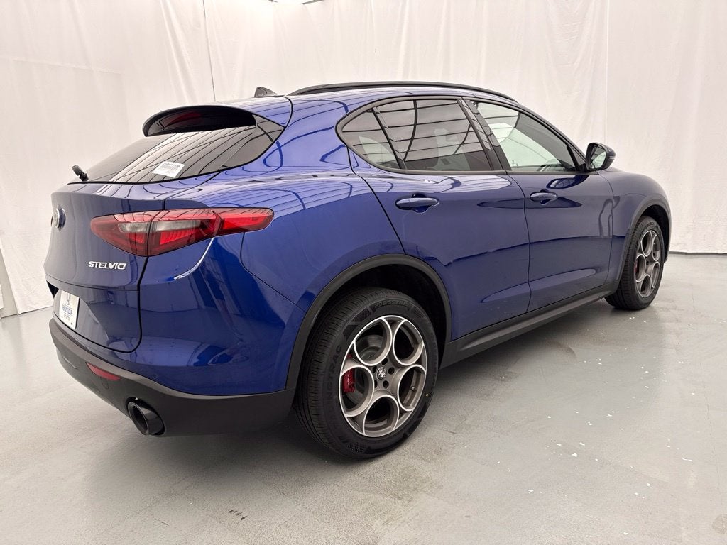 2022 Alfa Romeo Stelvio Sprint