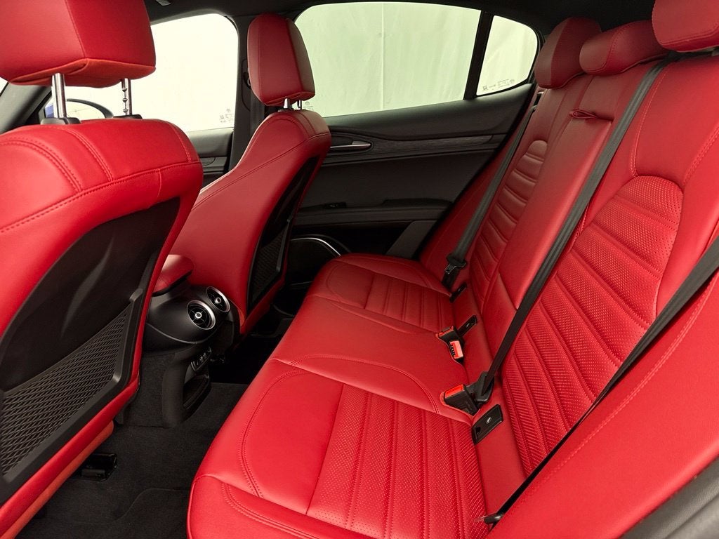 2022 Alfa Romeo Stelvio Sprint