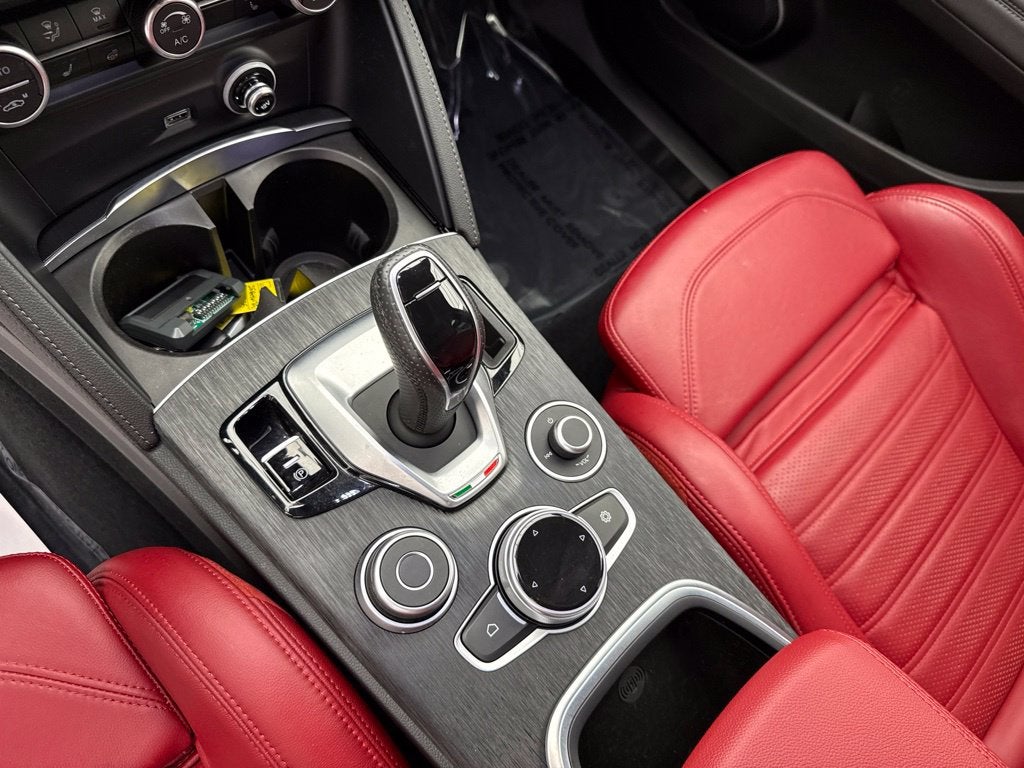 2022 Alfa Romeo Stelvio Sprint