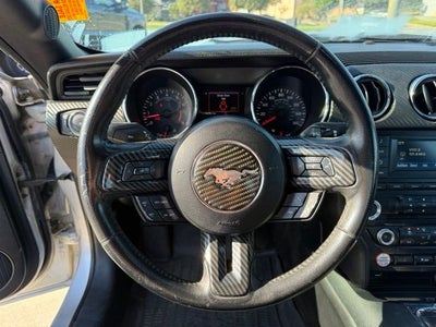 2016 Ford Mustang V6