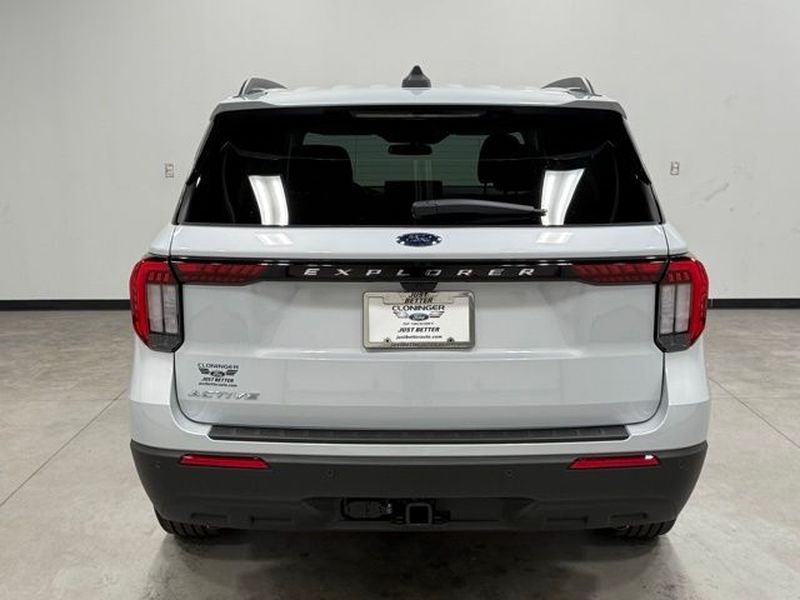 2026 Ford Explorer Active (200A)