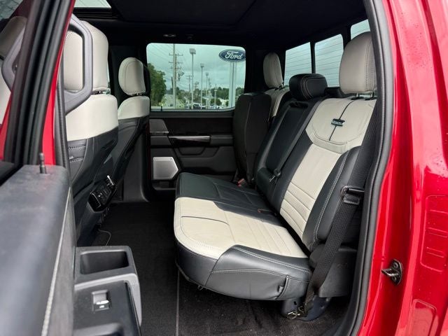 2022 Ford F-150 Lightning Platinum