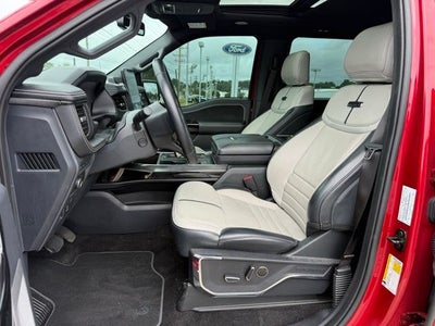 2022 Ford F-150 Lightning Platinum