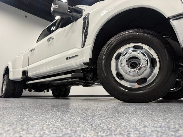 2026 Ford F-350SD Lariat DRW