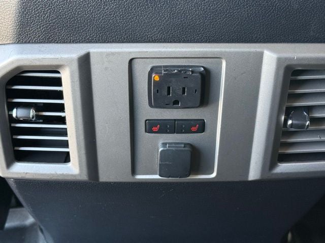 2017 Ford F-350SD Lariat DRW