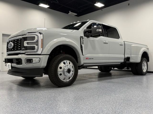 2026 Ford F-450SD Platinum Plus DRW