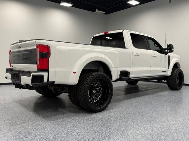 2026 Ford F-450SD Platinum DRW