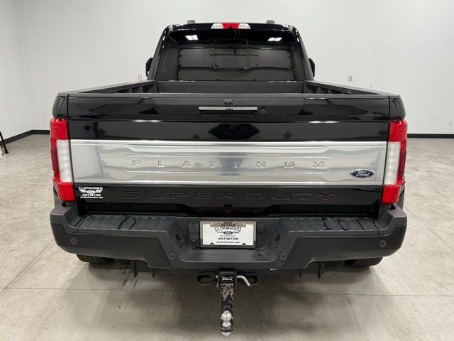 2022 Ford F-450SD Platinum DRW
