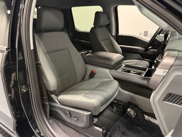 2026 Ford F-150 XLT Supercharged v8