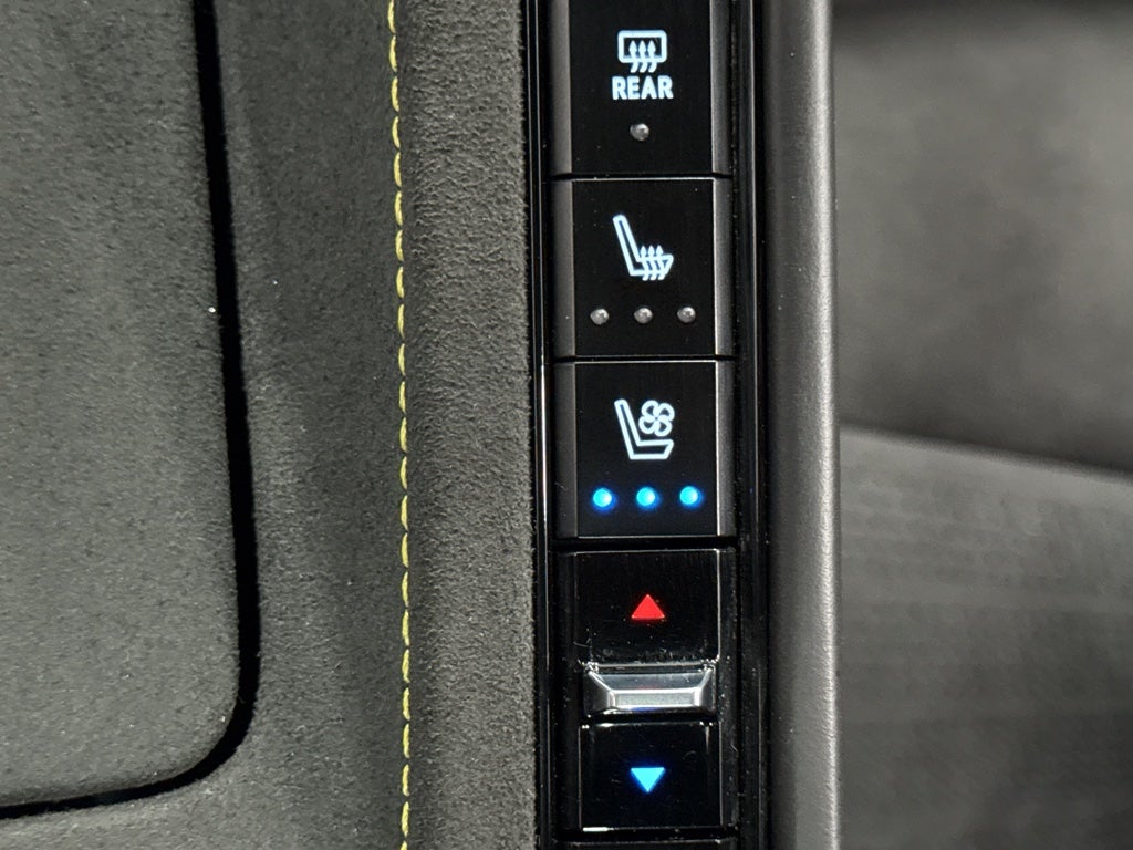 2023 Chevrolet Corvette 3LT $103,530 MSRP