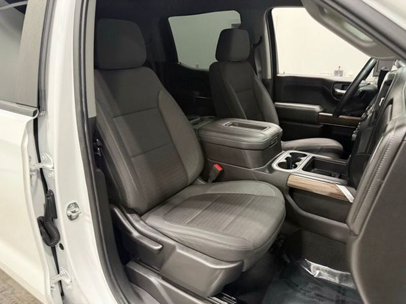 2022 Chevrolet Silverado RST