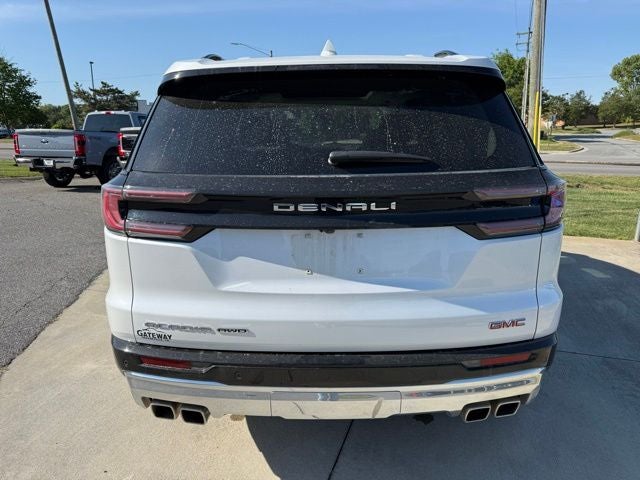 2024 GMC Acadia Denali