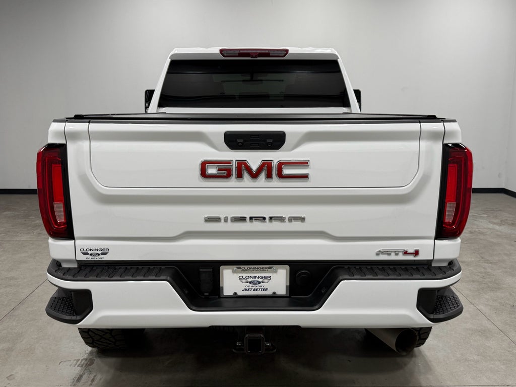 2023 GMC Sierra AT4