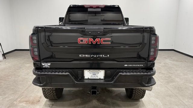 2023 GMC Sierra 2500HD Denali