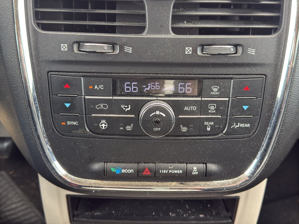 2015 Chrysler Town & Country Touring