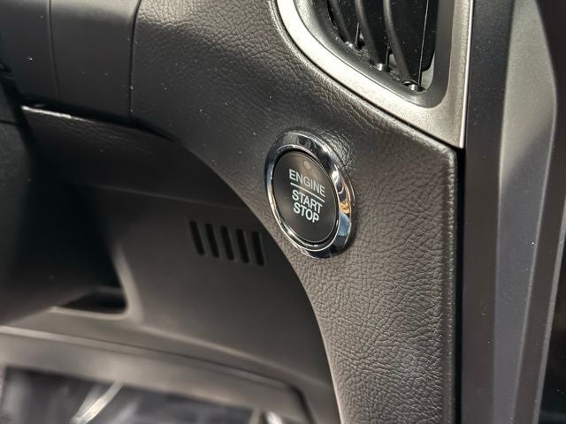 2022 Ford Edge ST Line