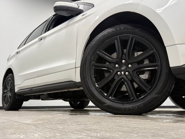 2022 Ford Edge ST Line