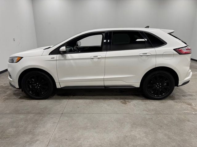 2022 Ford Edge ST Line