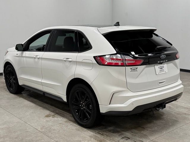 2022 Ford Edge ST Line
