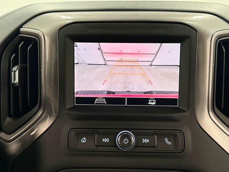 2025 Chevrolet Silverado Custom