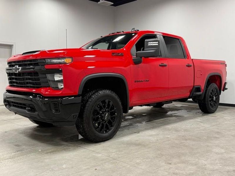 2025 Chevrolet Silverado Custom