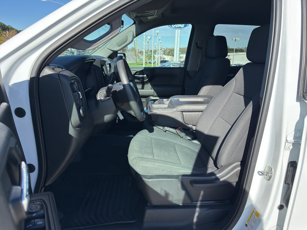 2020 Chevrolet Silverado Custom