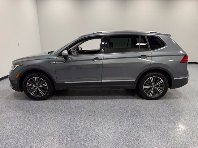 2024 Volkswagen Tiguan 2.0T Wolfsburg Edition