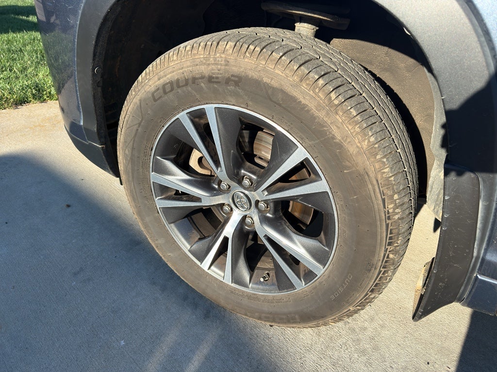 2017 Toyota Highlander LE