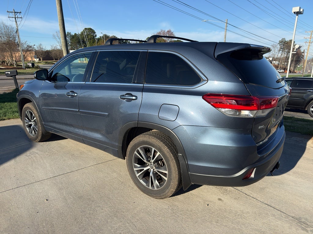 2017 Toyota Highlander LE