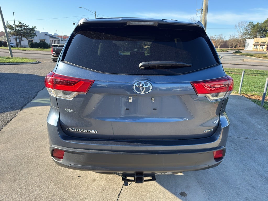 2017 Toyota Highlander LE