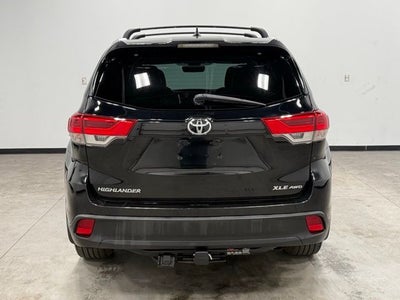 2017 Toyota Highlander SE