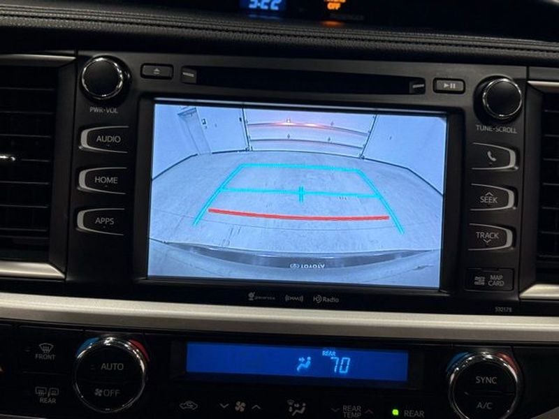 2017 Toyota Highlander SE