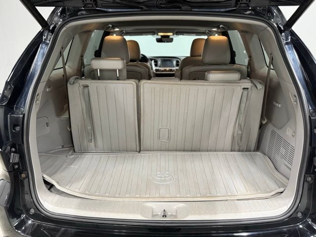 2017 Toyota Highlander SE