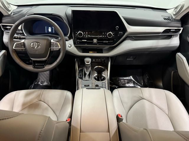 2025 Toyota Highlander Limited