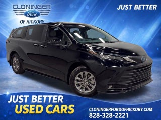 2025 Toyota Sienna XLE