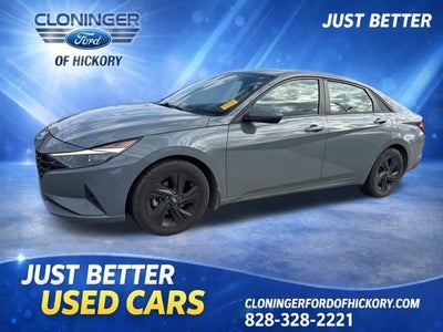 2022 Hyundai Elantra SEL