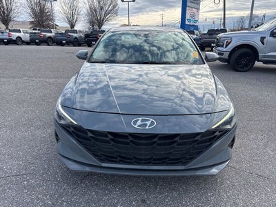2022 Hyundai Elantra SEL