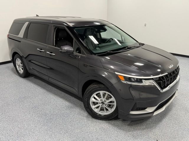 2022 Kia Carnival LXS