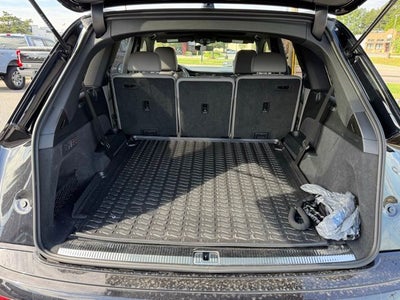 2021 Audi Q7 55 Prestige quattro