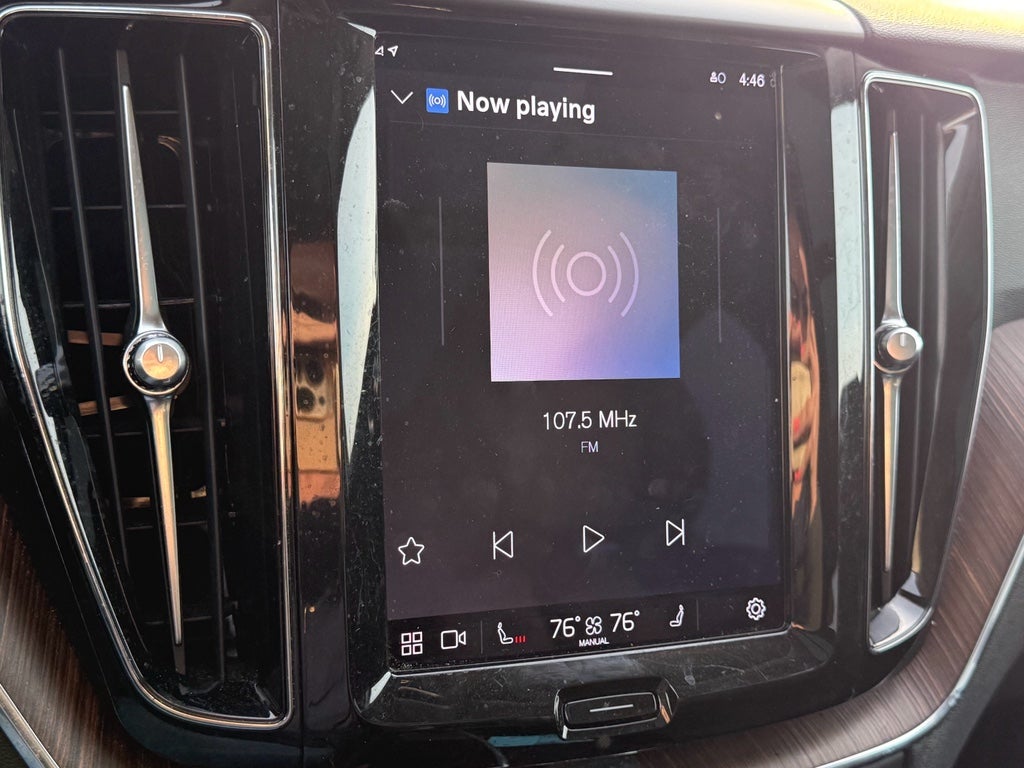 2022 Volvo XC60 Momentum