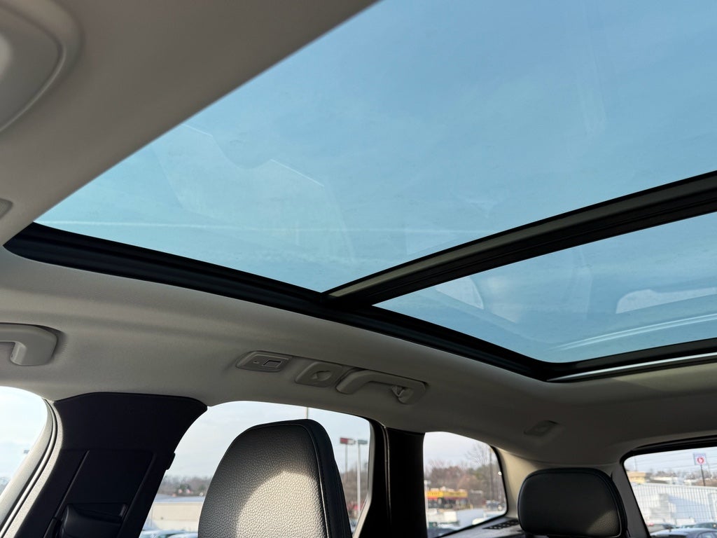 2022 Volvo XC60 Momentum