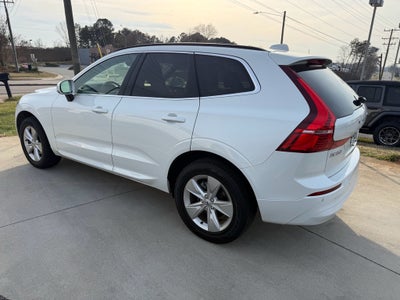 2022 Volvo XC60 Momentum