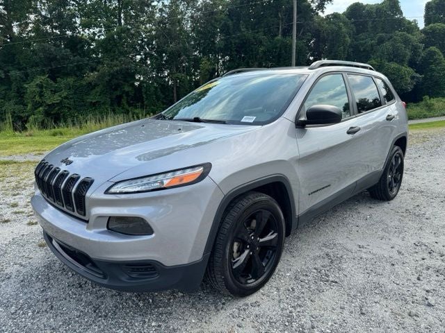 2017 Jeep Cherokee Sport